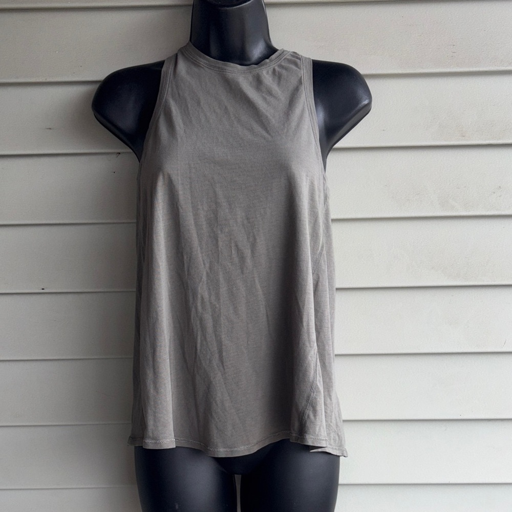 Lululemon Gray Sleeveless split back tank. Size 2